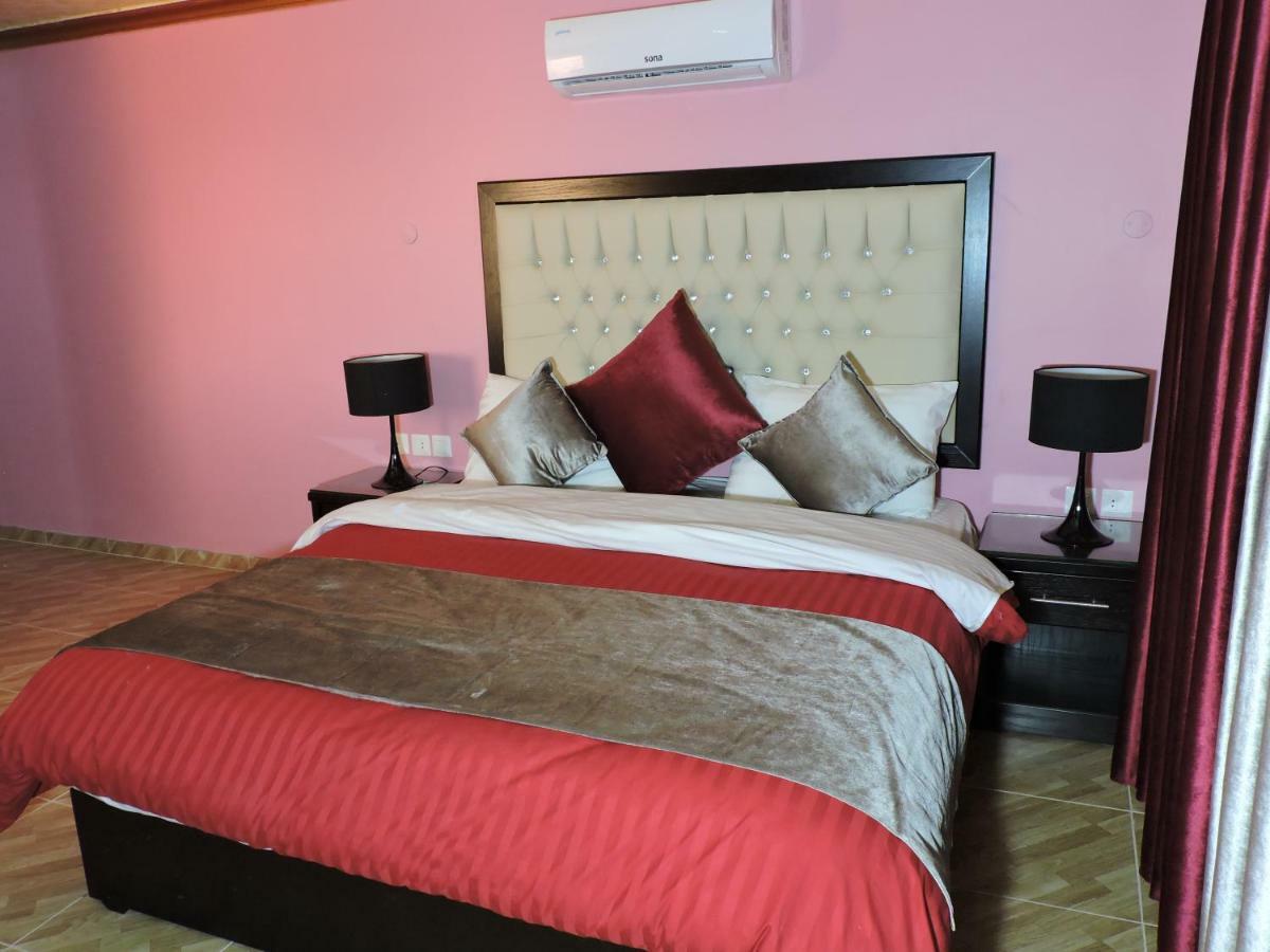 Valentine Inn Luxury Wadi Musa Exterior photo