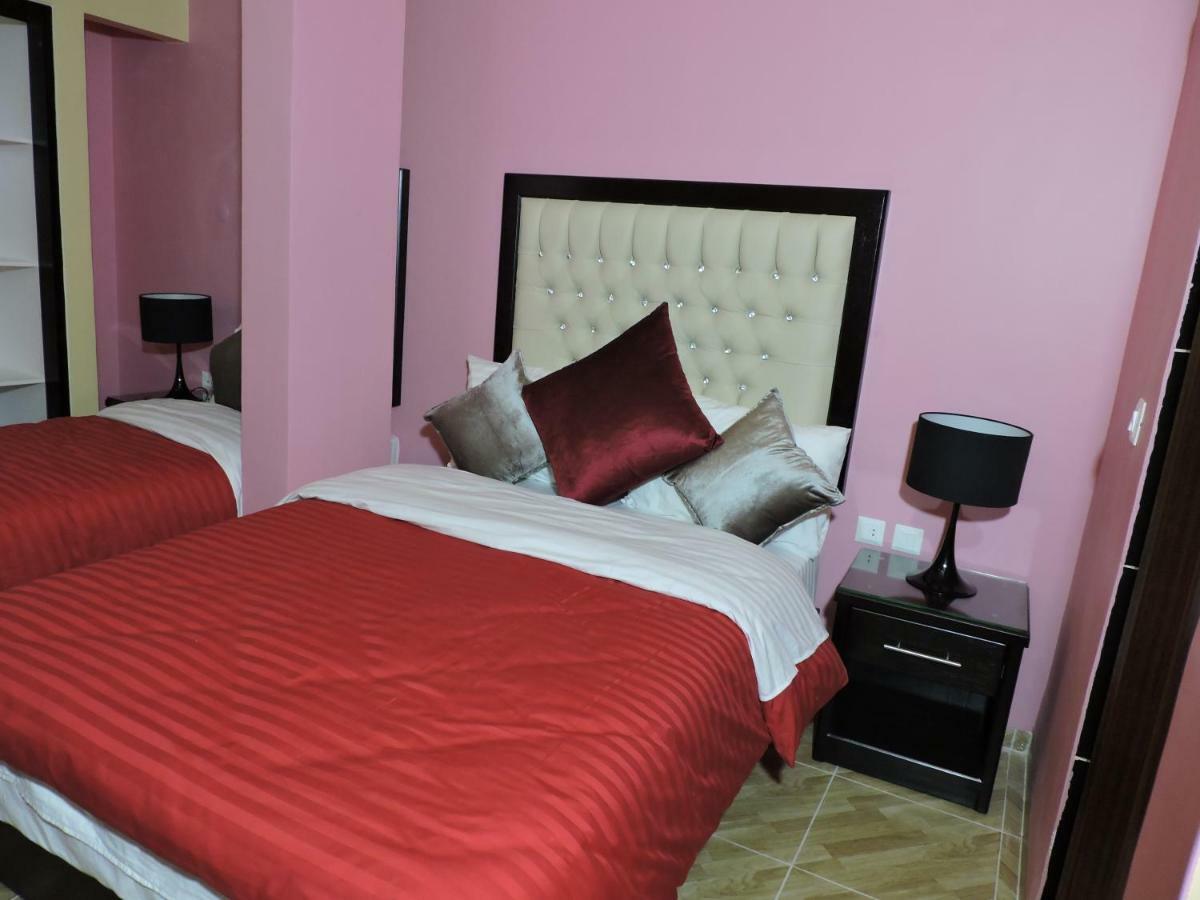 Valentine Inn Luxury Wadi Musa Exterior photo