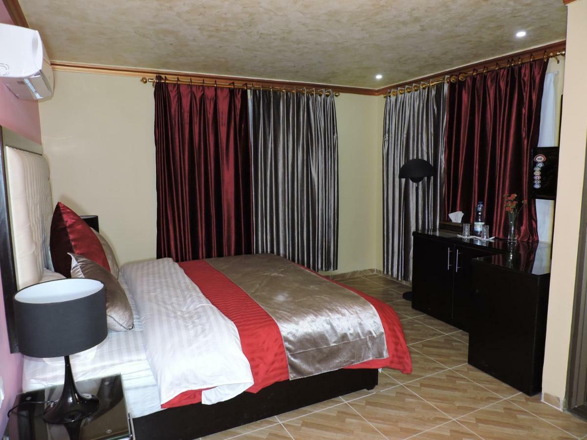 Valentine Inn Luxury Wadi Musa Exterior photo