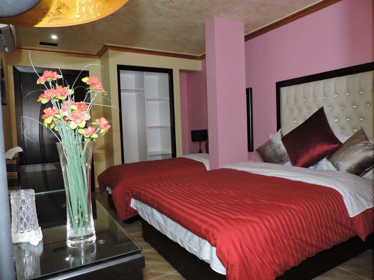 Valentine Inn Luxury Wadi Musa Exterior photo