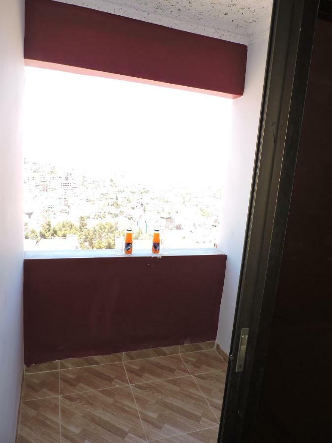 Valentine Inn Luxury Wadi Musa Exterior photo