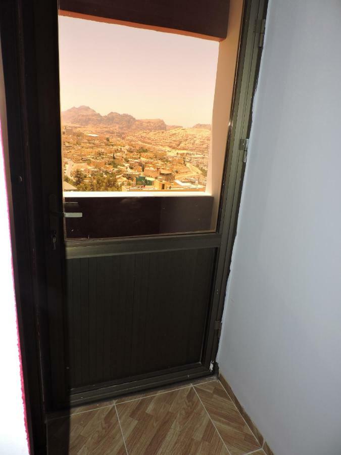 Valentine Inn Luxury Wadi Musa Exterior photo